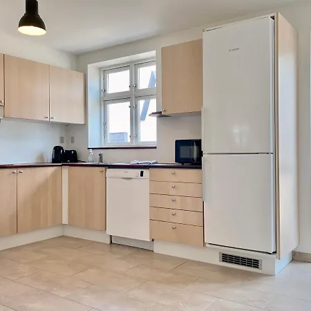 شقة 2 Bedroom Located At جايف