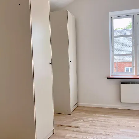 2 Bedroom Located At شقة جايف