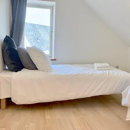 Apartment 2 Bedroom Located At *